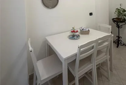Apartamento inteiro em Via Trento, imagem 5 de 12