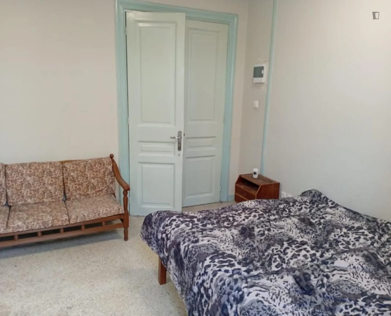 Zimmer in Studentenwohnung in  zu vermieten, voll möbliert