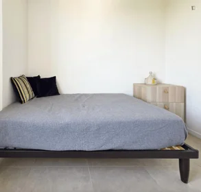 Privatzimmer in der Via Carlo Perini, bild 4 von 27