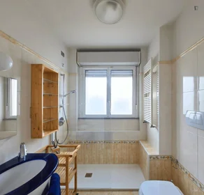 Privatzimmer in der Via Carlo Perini, bild 17 von 27