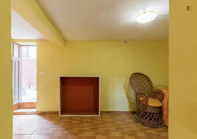 Quarto privado em Rua Doutor Henrique de Miranda, imagem 17 de 25