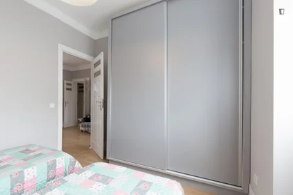 Quarto privado em Rua Doutor Henrique de Miranda, imagem 4 de 25