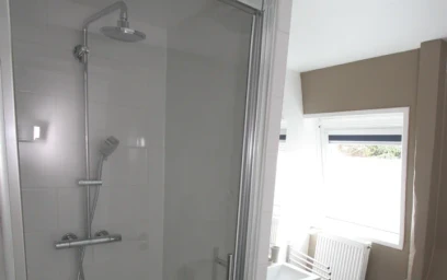 Private room at Rue Jean Francois Desrousseaux, image 8 of 11