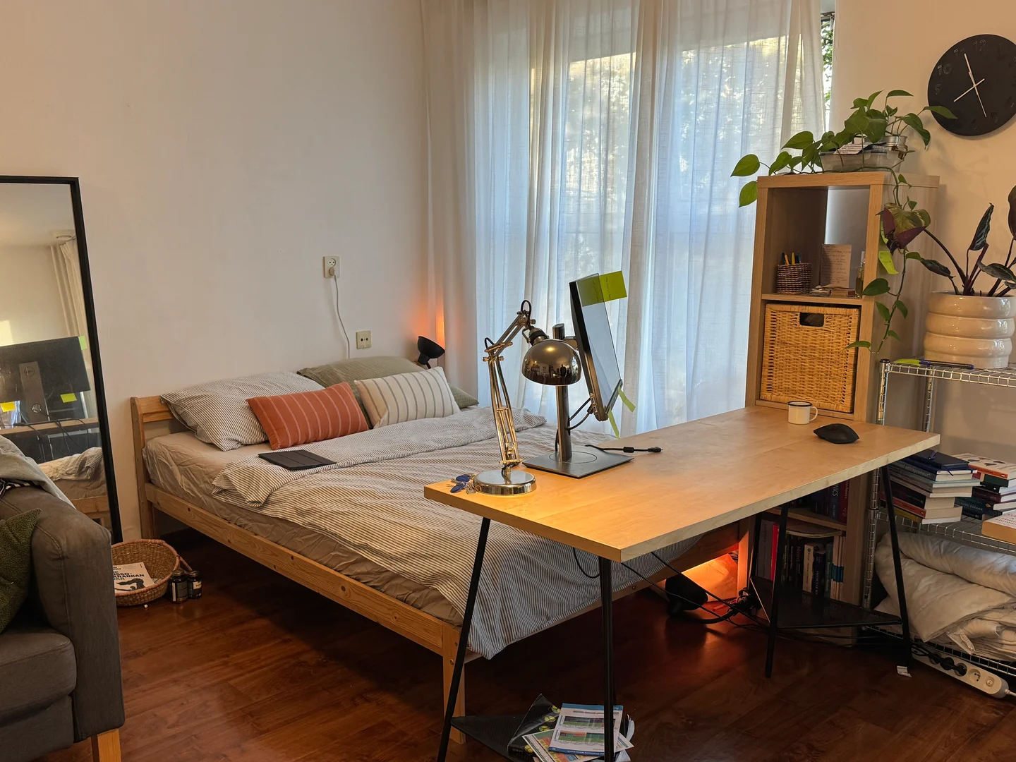 Estudio totalmente equipado para estudiantes en 