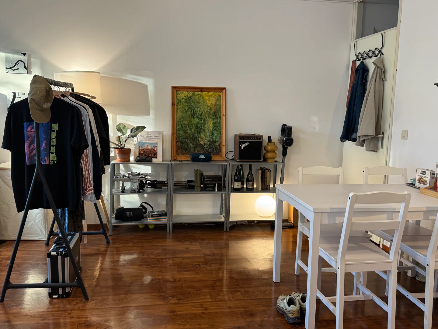 Moderno estudio para estudiantes con todas las comodidades en 