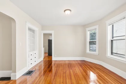 Logement entier en résidence à 79, Nelson St., Unit 1, Dorchester, Boston, MA, 02124, image 16 de 27