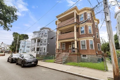 Logement entier en résidence à 79, Nelson St., Unit 1, Dorchester, Boston, MA, 02124, image 20 de 27