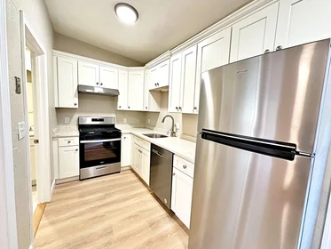 Logement entier en résidence à 89, Cottage St., Unit 2, East Boston, Boston, MA, 02128, image 6 de 19