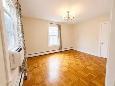 Logement entier en résidence à 135-139, Pearl St., Unit 4, Cambridgeport, Cambridge, MA, 02139, image 1 de 18