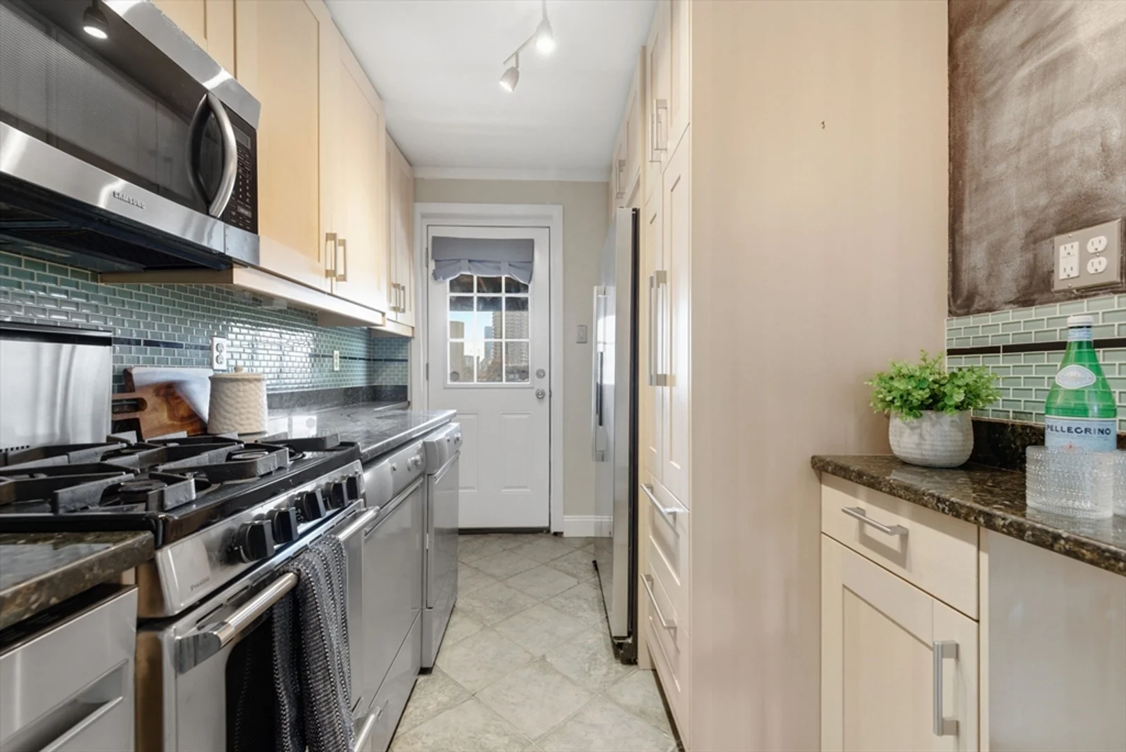 262, Sidney, Unit 3, Cambridgeport, Cambridge, MA, 01239