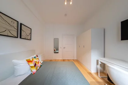 Stanza privata in Nauheimer Straße, Frankfurt am Main-Innenstadt II, immagine 2 di 10