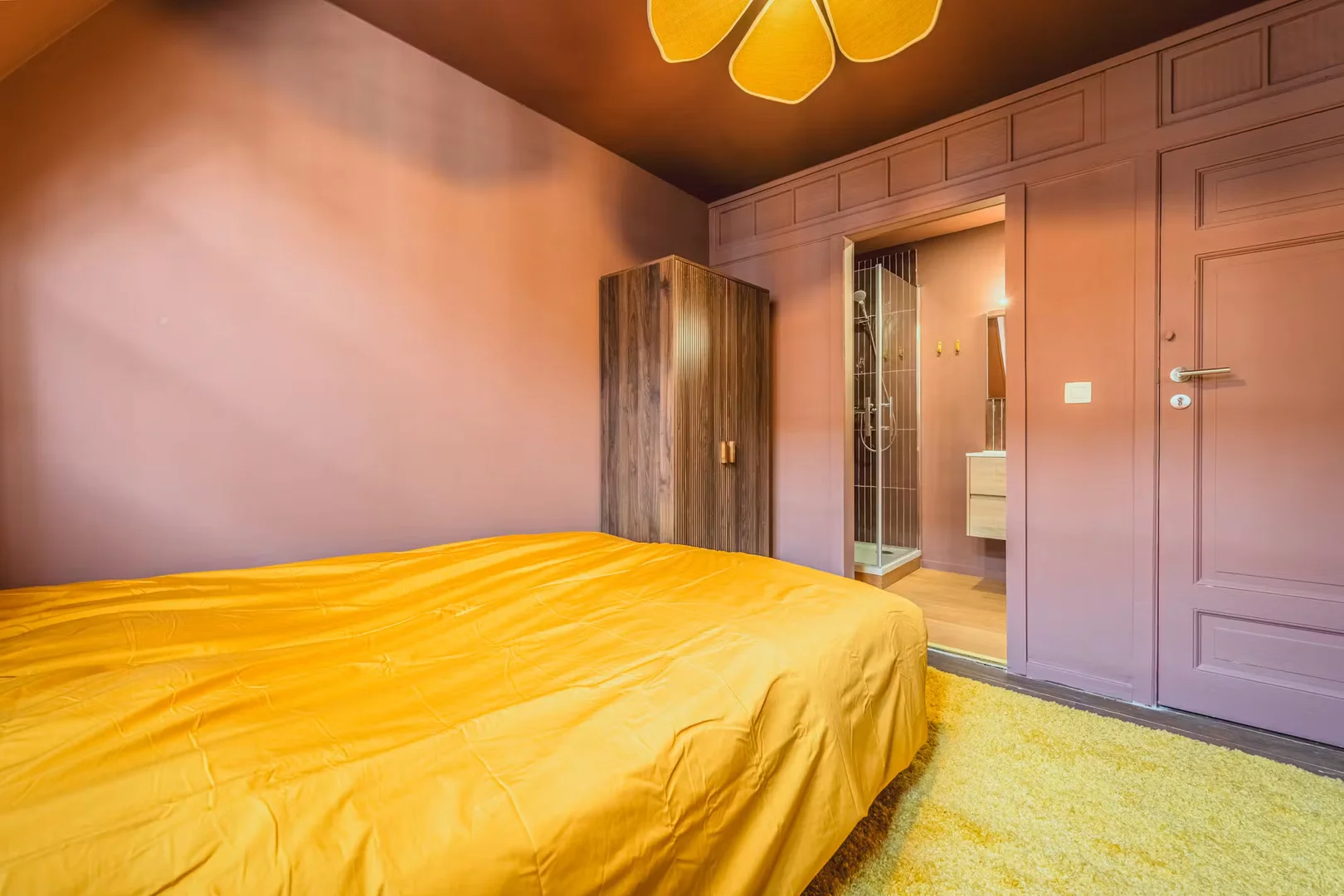 Quarto acolhedor para estudantes disponível em 