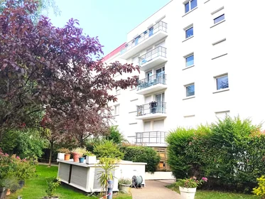 Gesamte Unterkunft in der Rue Olympe de Gouges, La Plaine Saint-Denis, bild 1 von 10