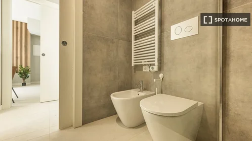 Entire apartment at Via Ambrogio Binda, image 17 of 19