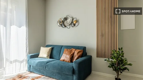 Entire apartment at Via Ambrogio Binda, image 9 of 19