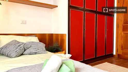 Private room at Via Ponte Seveso, image 2 of 19