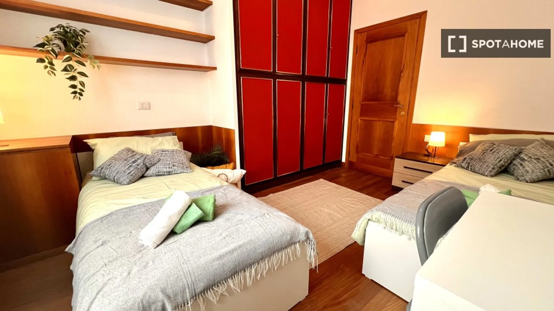 Habitación estudiantil económica con ubicación conveniente en 