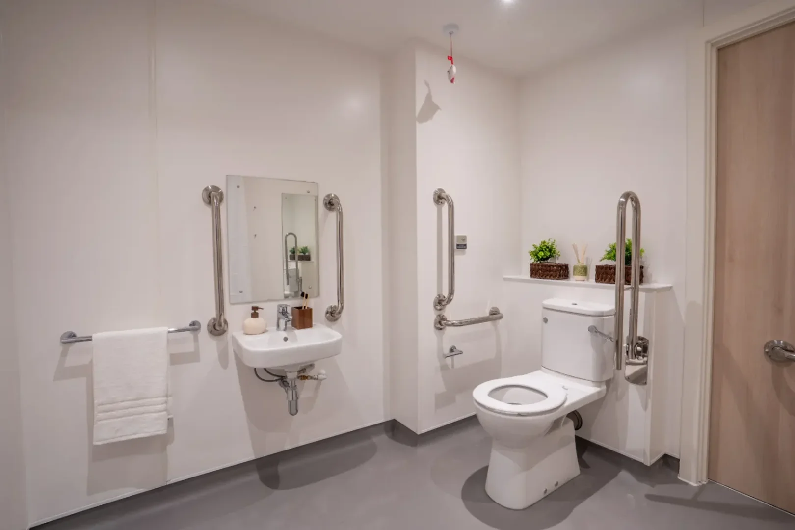 Niedrogi apartament typu studio z niezbędnymi funkcjami w 