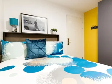 Entire apartment in residence at 39 Cobourg St, Plymouth PL1 1SP, United Kingdom , image 1 of 11