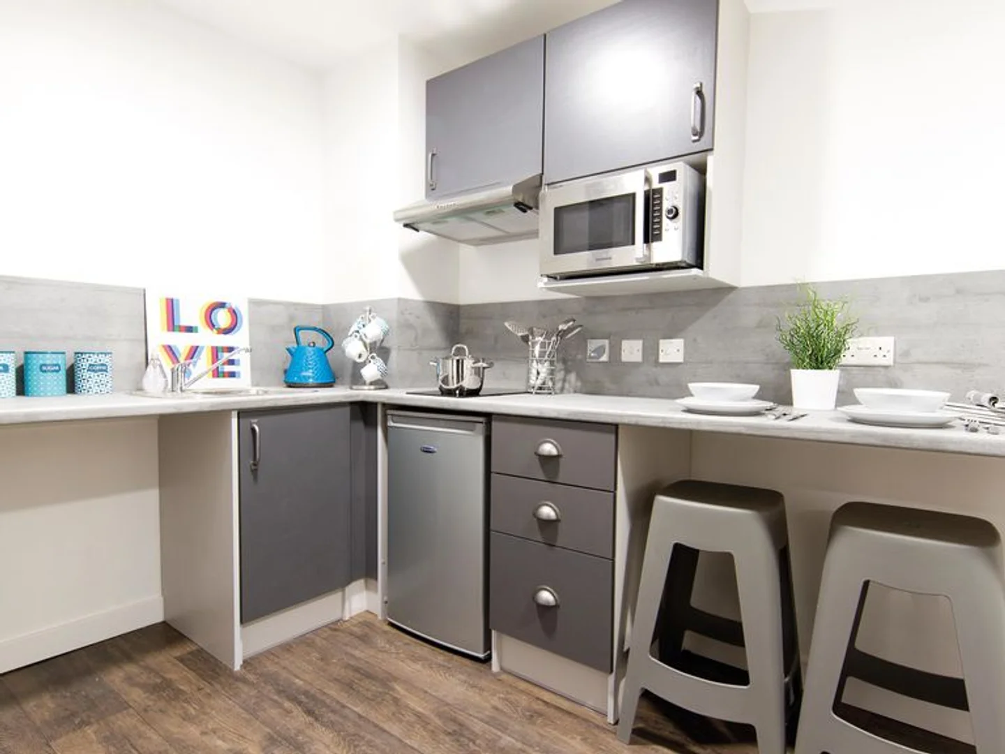 39 Cobourg St, Plymouth PL1 1SP, United Kingdom          