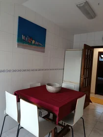 Stanza privata in Rua da Cooperativa, immagine 6 di 12