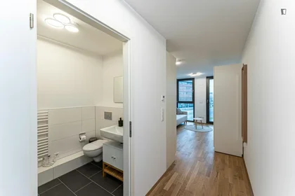 Logement entier à Rudower Chaussee, image 12 de 14