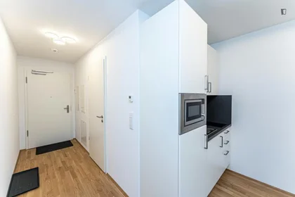 Logement entier à Rudower Chaussee, image 7 de 14