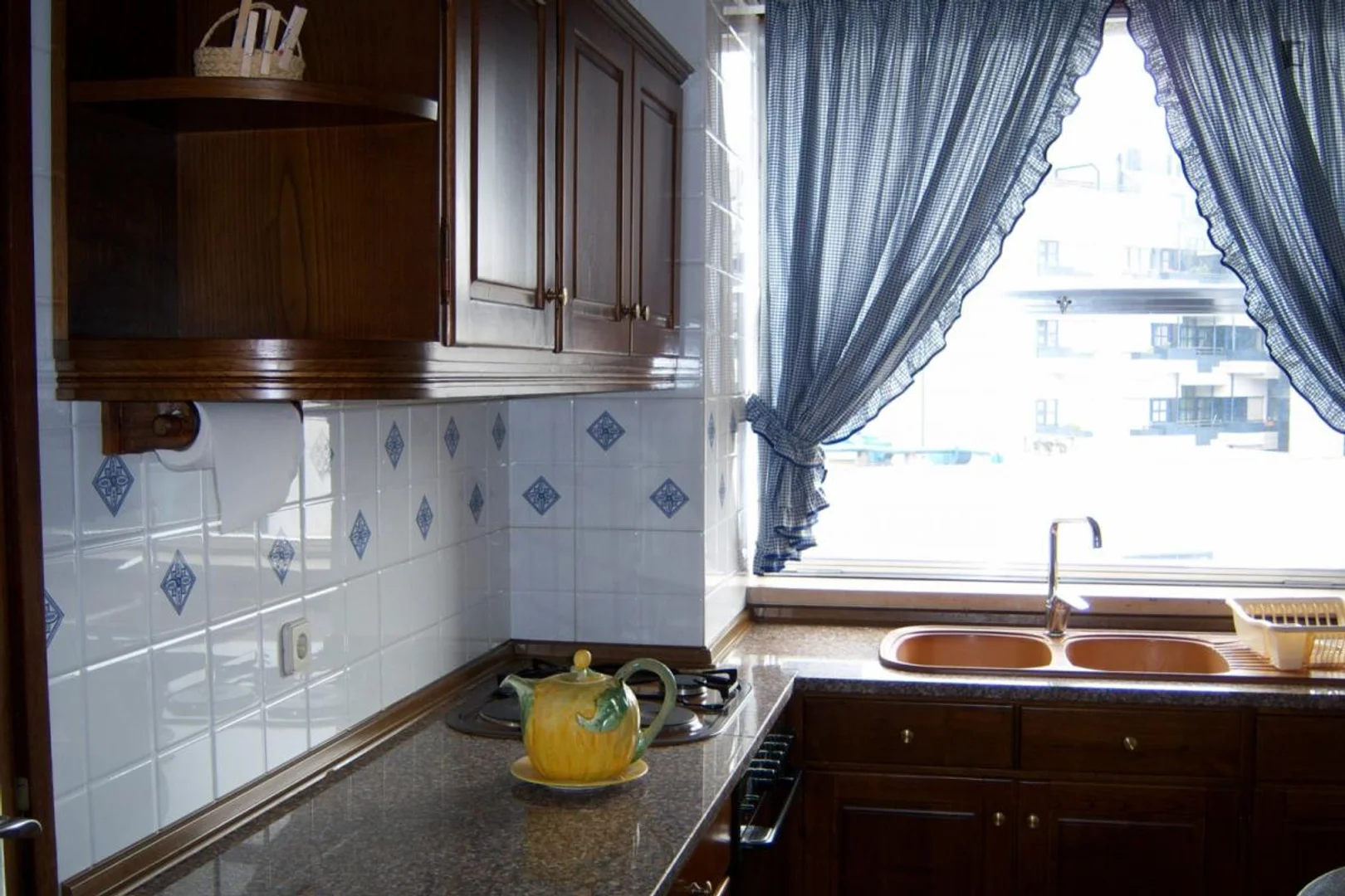 Habitación estudiantil económica cerca del campus en 
