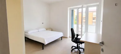 {area} de aylık kiralık oda