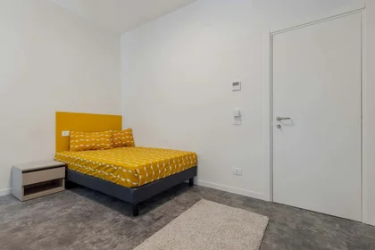 Chambre privée à Via Giulio Togni, 14, 25122 Brescia BS, Italy, image 2 de 12