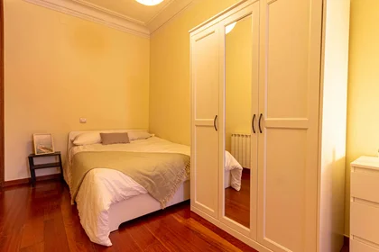 Privatzimmer in der C/ Gran de Gràcia, 08012 Barcelona, Spain, bild 2 von 14