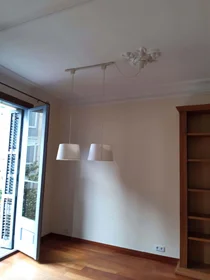 Privatzimmer in der C/ Gran de Gràcia, 08012 Barcelona, Spain, bild 9 von 31