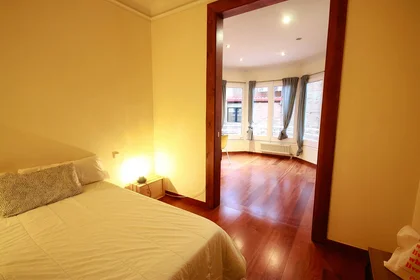 Privatzimmer in der C/ Gran de Gràcia, 08012 Barcelona, Spain, bild 4 von 38