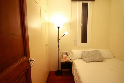 Privatzimmer in der C/ Gran de Gràcia, 08012 Barcelona, Spain, bild 5 von 38