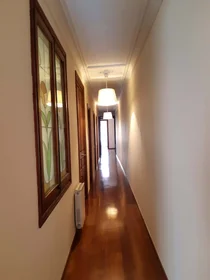 Privatzimmer in der C/ Gran de Gràcia, 08012 Barcelona, Spain, bild 24 von 35