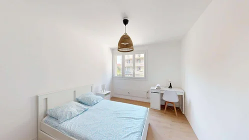 Prywatny pokój 2 Bd Jacques Monod, 84000 Avignon, France, obraz 3 19