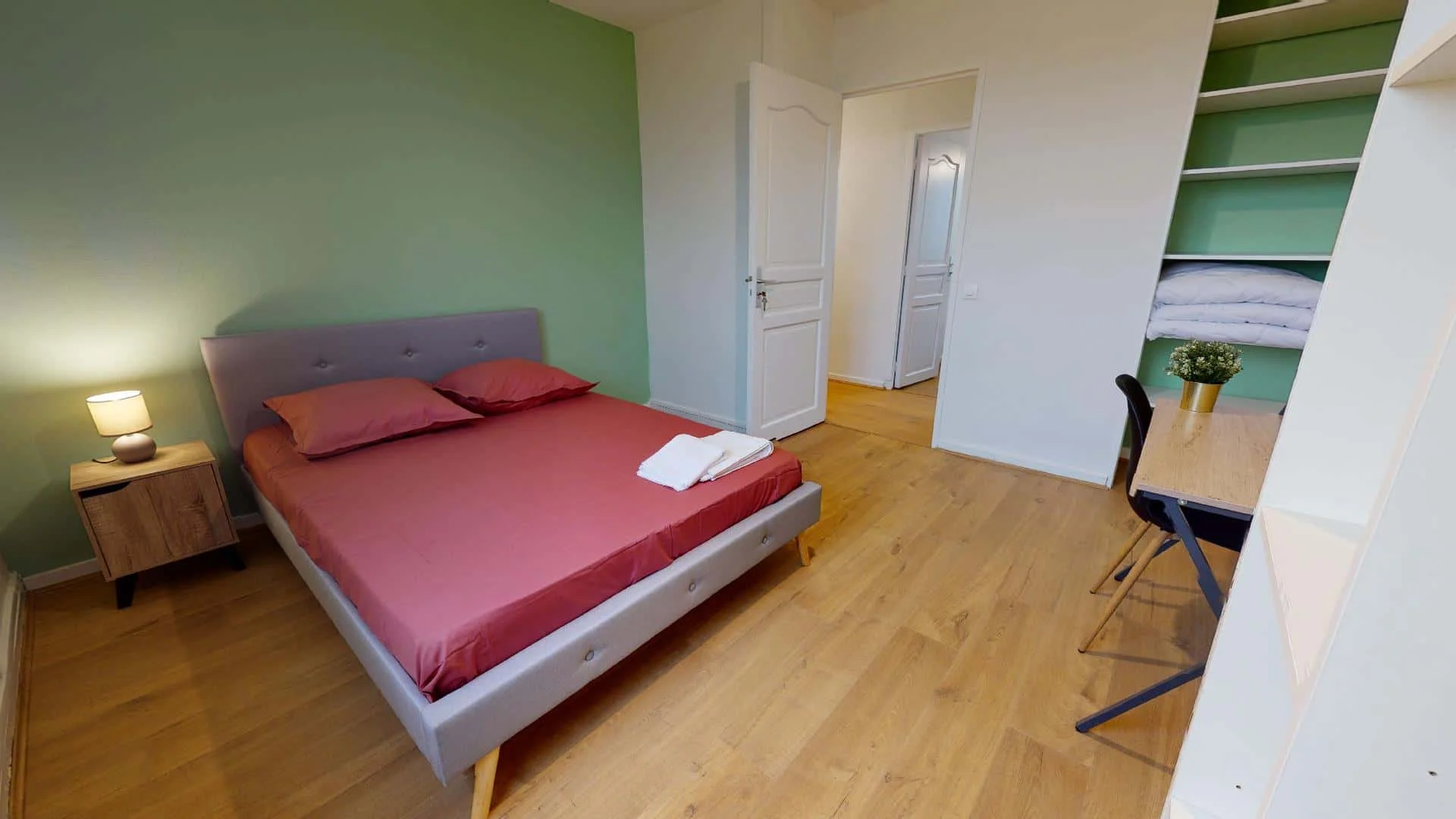 Helles und luftiges Studentenzimmer mit einfachem Zugang zur Universität in 