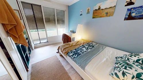 Quarto privado em 7 Rue de la Chapelle, 69009 Lyon, France, imagem 3 de 18
