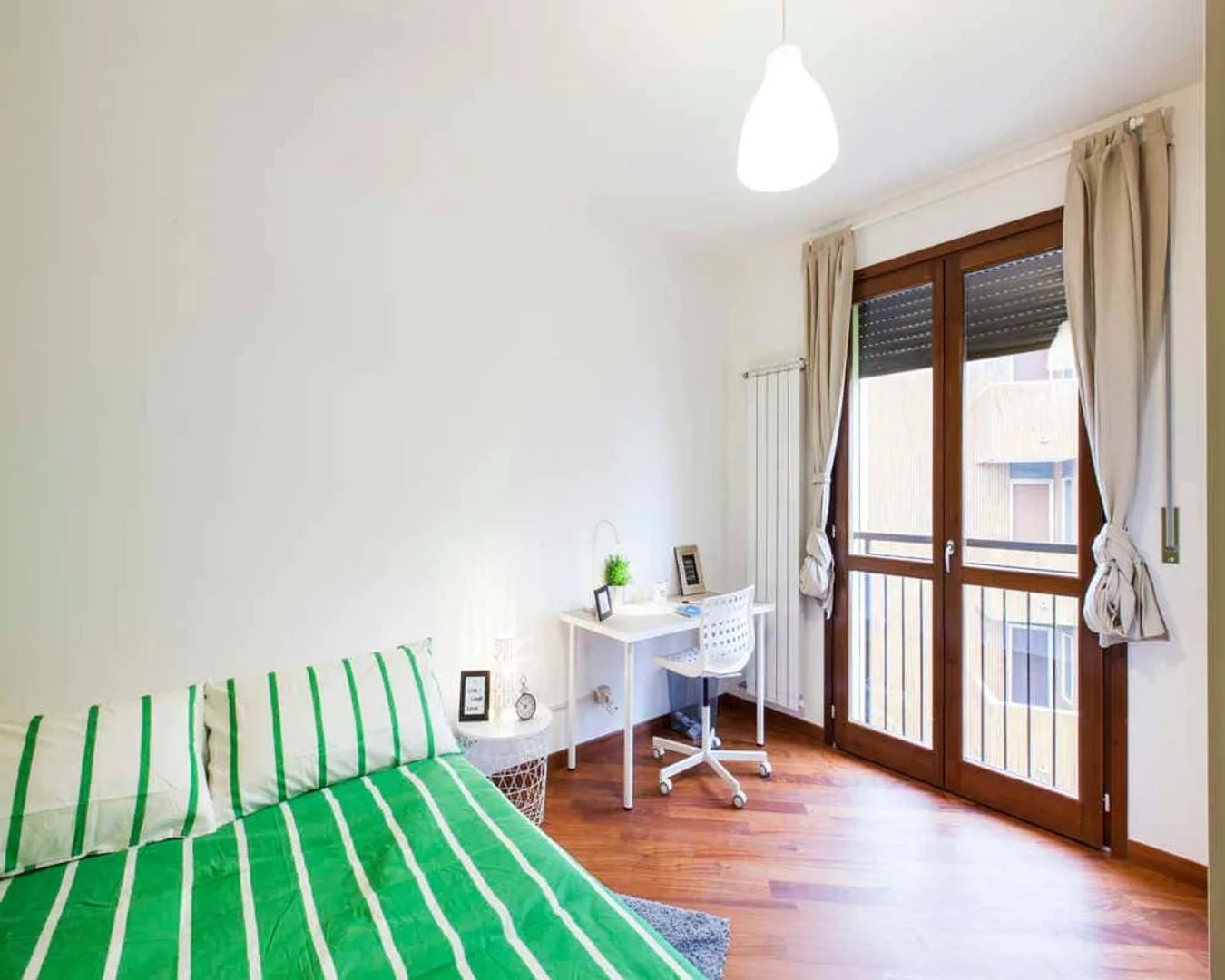 Habitación estudiantil económica con ubicación conveniente en 