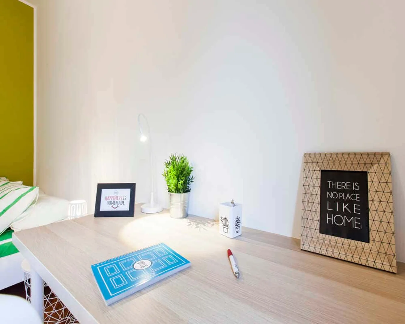 Habitación en apartamento estudiantil en alquiler en , completamente amueblado