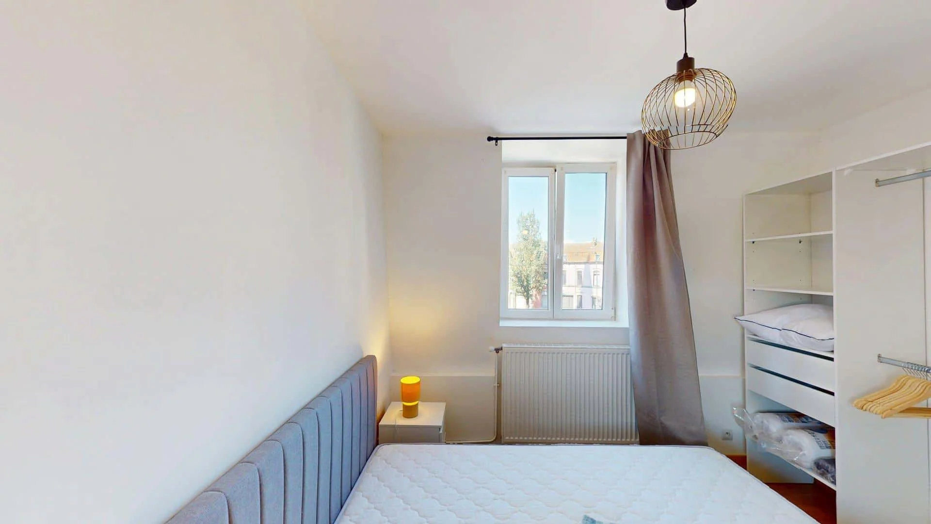 Chambre à louer dans un appartement d'étudiant à , entièrement meublée