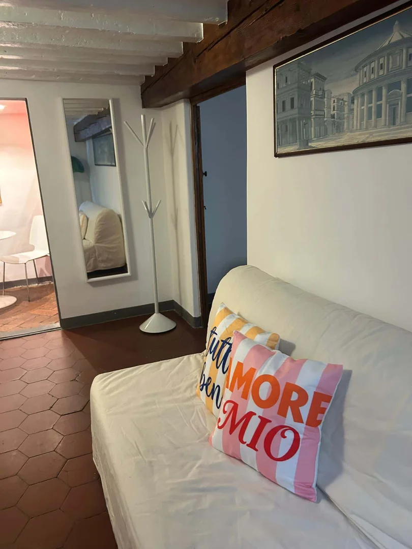 V. Maggio, 37, 50125 Firenze FI, Italia