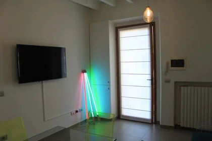 Alojamiento entero en Via Domenico Cirillo, 18, 20154 Milano MI, Italia, imagen 30 de 49