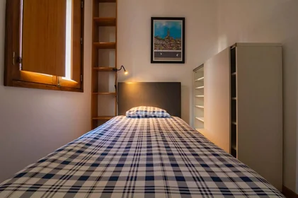 Habitación privada en Rua de Salgueiro Maia 206, 4150-290 Porto, Portugal, imagen 1 de 10