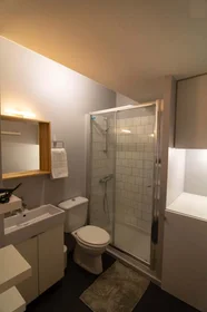 Habitación privada en Rua de Salgueiro Maia 206, 4150-290 Porto, Portugal, imagen 21 de 30