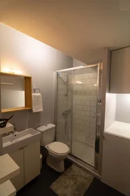 Habitación privada en Rua de Salgueiro Maia 206, 4150-290 Porto, Portugal, imagen 10 de 32