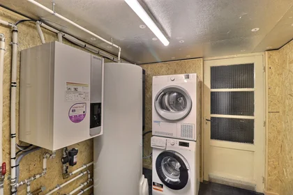 Quarto privado em Rue de Suède, imagem 11 de 13