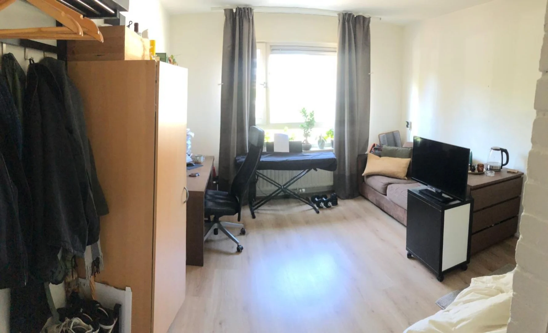 Camera per studenti in  con servizi moderni