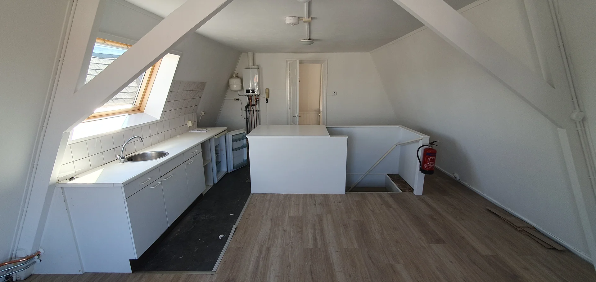 Helles und luftiges Studentenzimmer mit einfachem Zugang zur Universität in 