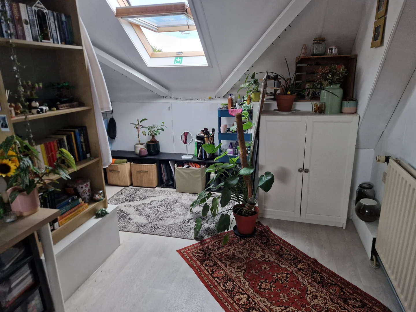 Economical student room with convenient location in 